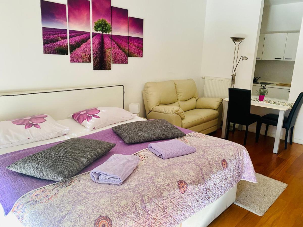 Nova Galerija Studio Ema I Apartman Anita- Parking In Garage Zagrzeb Zewnętrze zdjęcie