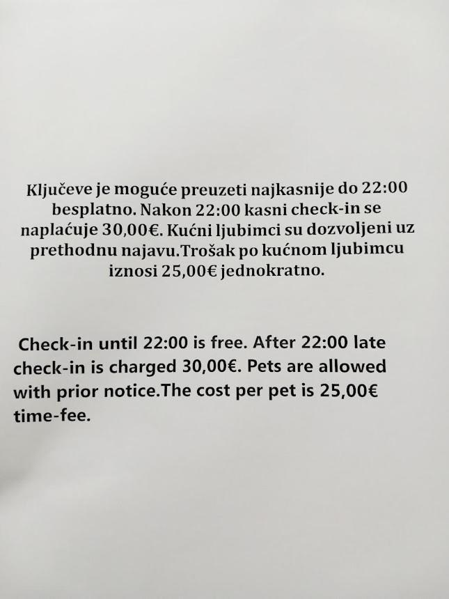 Nova Galerija Studio Ema I Apartman Anita- Parking In Garage Zagrzeb Zewnętrze zdjęcie